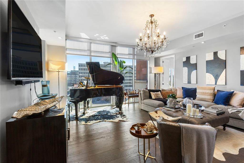 1820 Peachtree Road - Photo 1