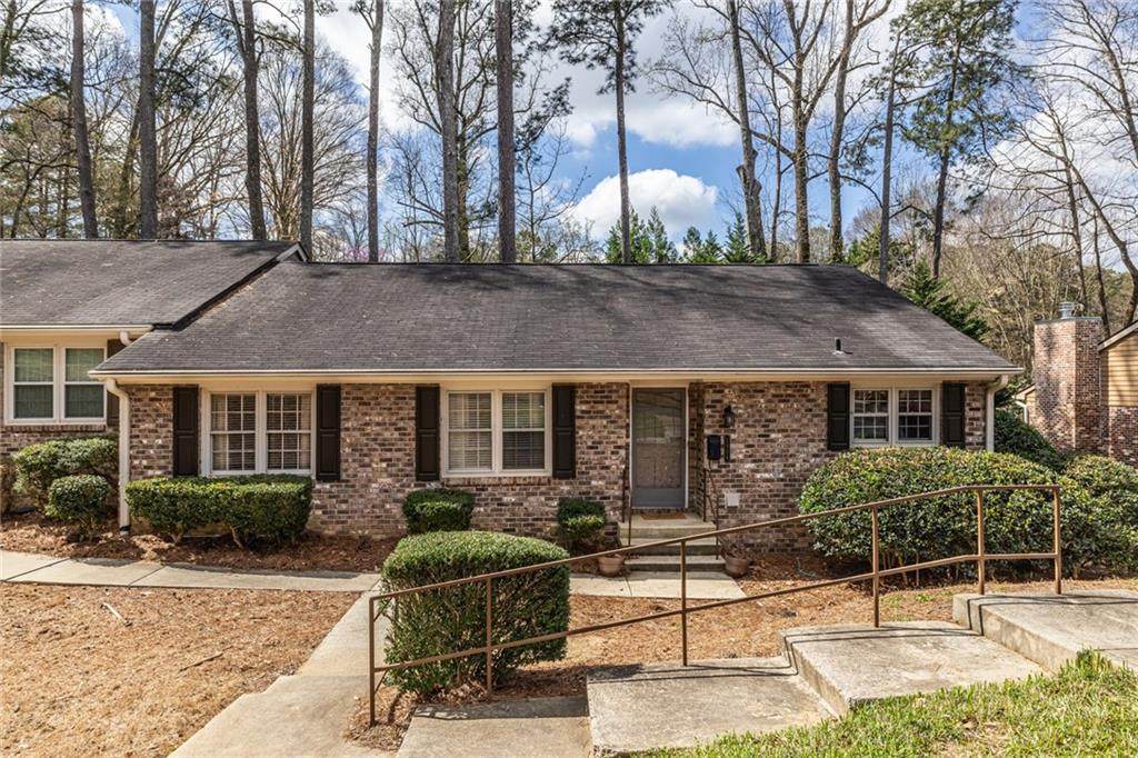 2404 Northlake Court - Photo 1