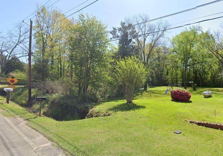 114 Coombs Avenue - Photo 1