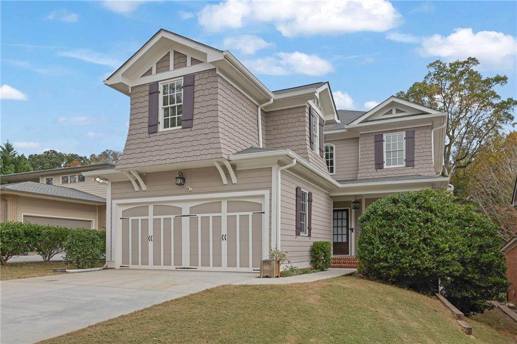 3245 Lynwood Drive - Photo 1
