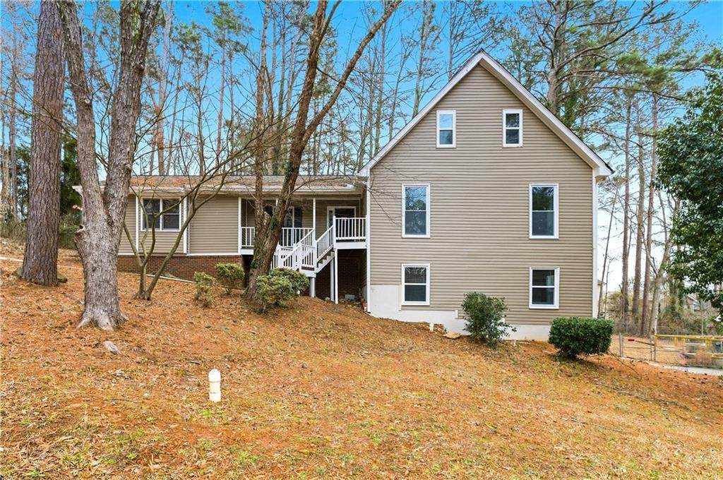 790 Pine Ridge Drive - Photo 1