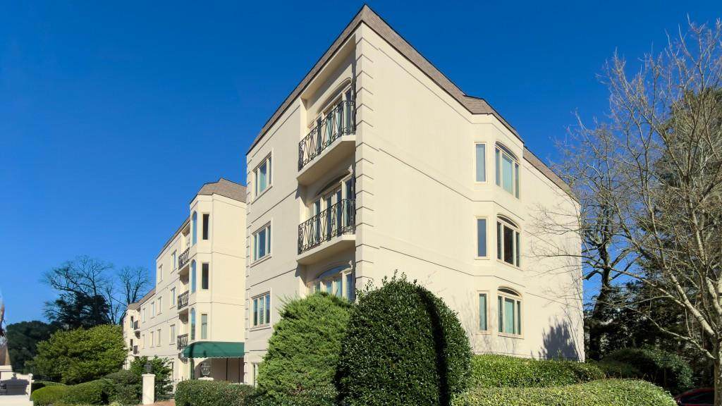 3638 Peachtree Road - Photo 1