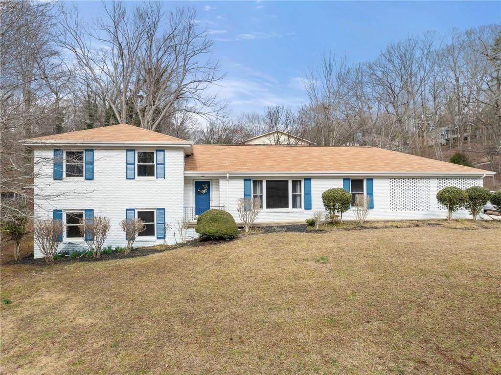 1002 Dixon Drive - Photo 1