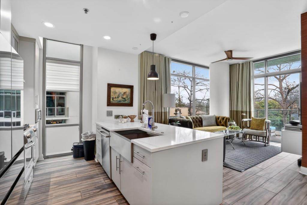 905 Juniper Street - Photo 1