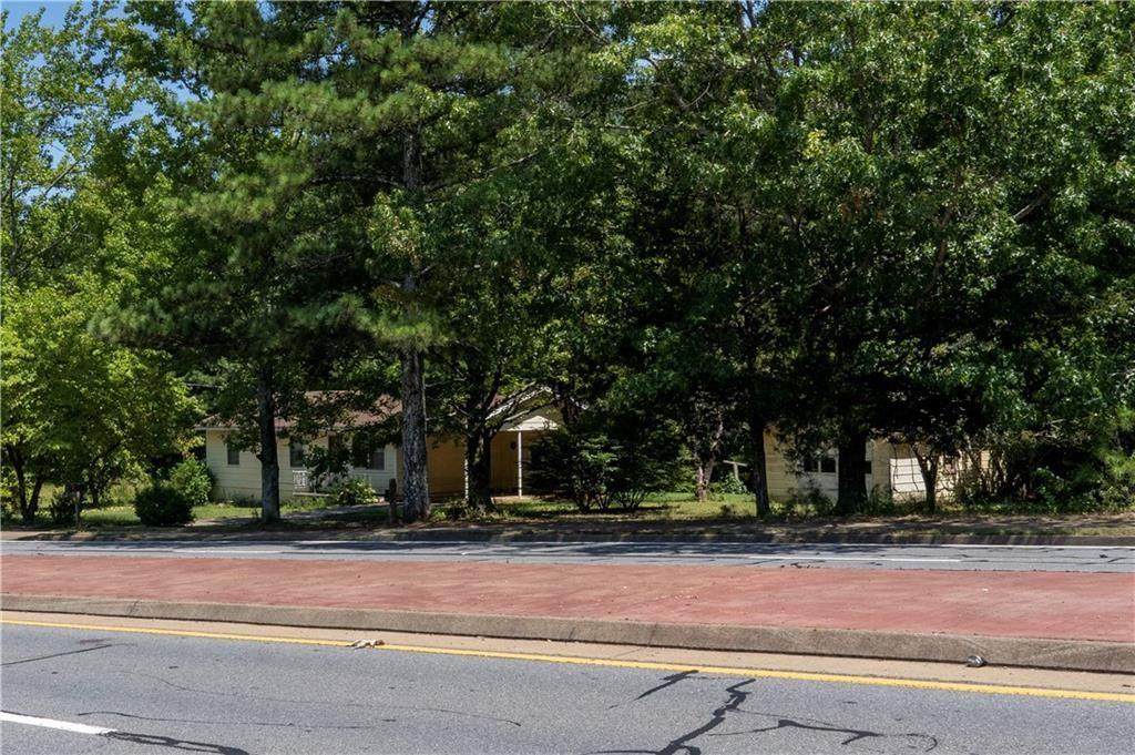 4556 Wade Green Road - Photo 1