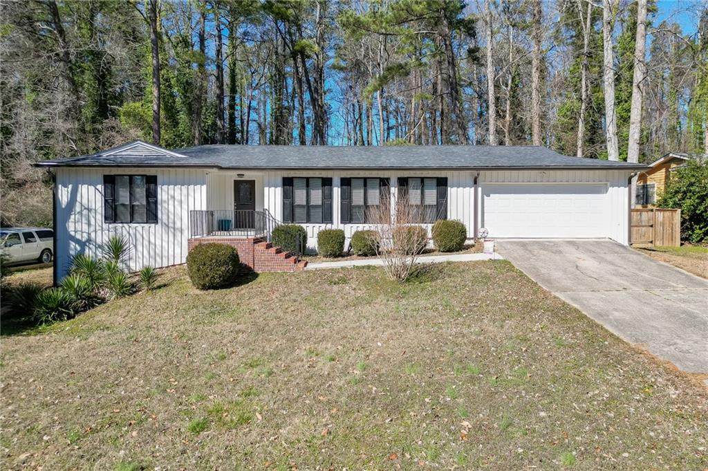 5360 Fieldgreen Drive - Photo 1