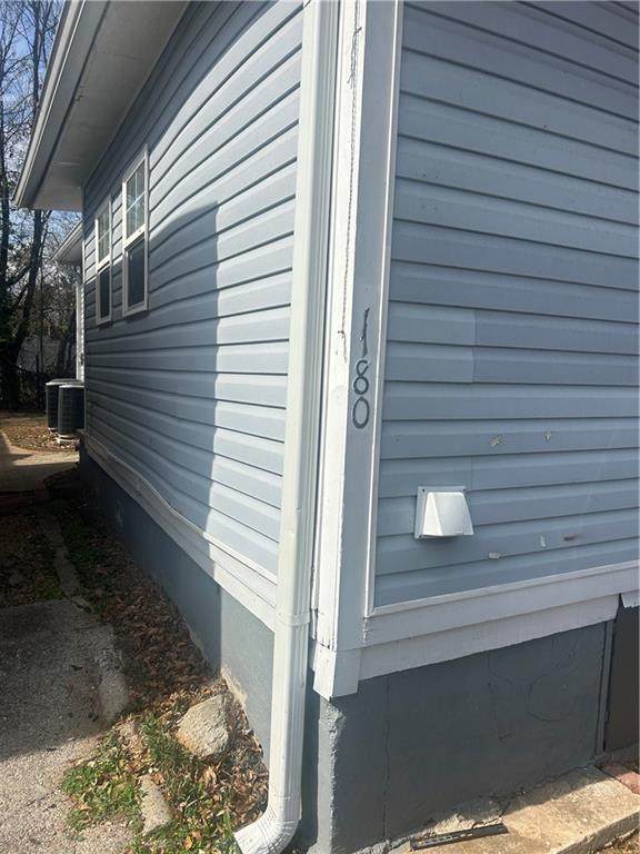 1180 Sims Street - Photo 1