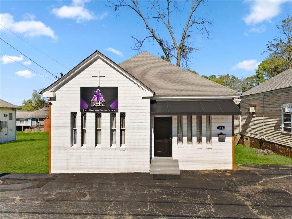 1583 Ralph David Abernathy Boulevard - Photo 1