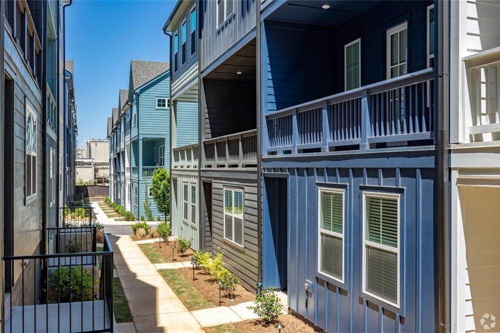 776 Metropolitan Parkway - Photo 1