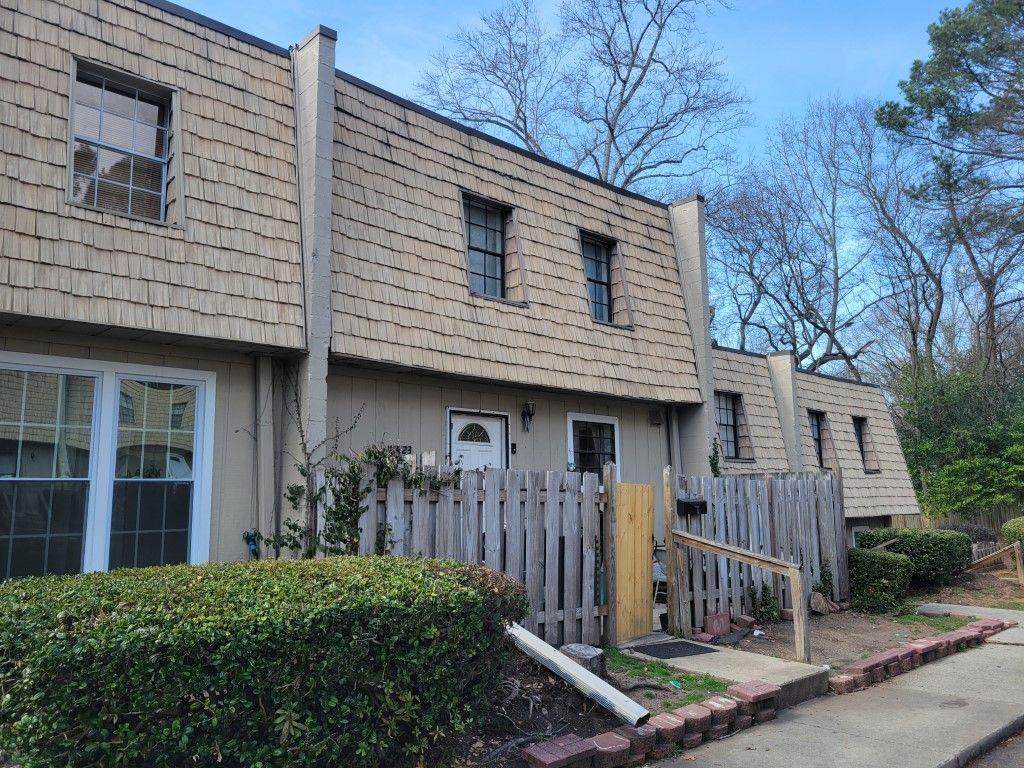 6423 Woodstone Terrace - Photo 1