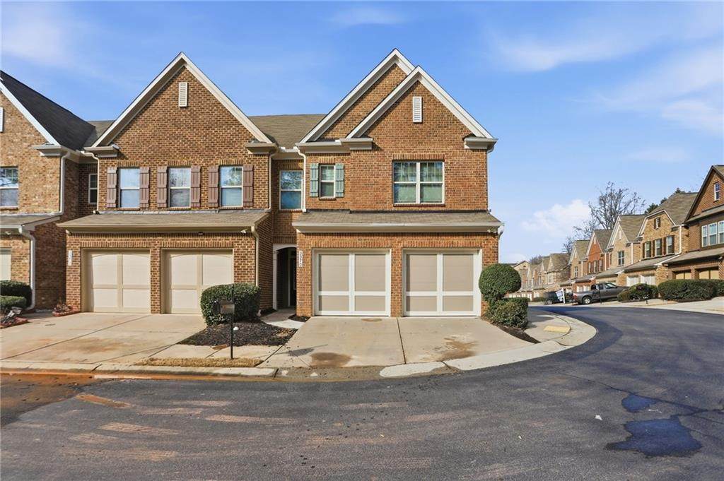 3370 Vintage Circle - Photo 1