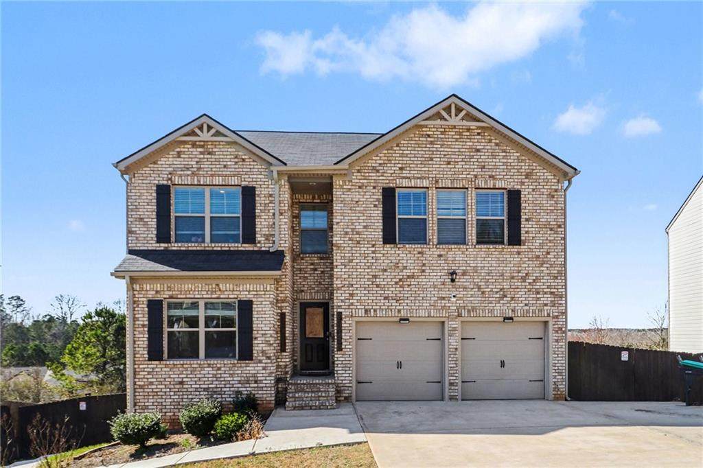 411 Toronto Circle - Photo 1