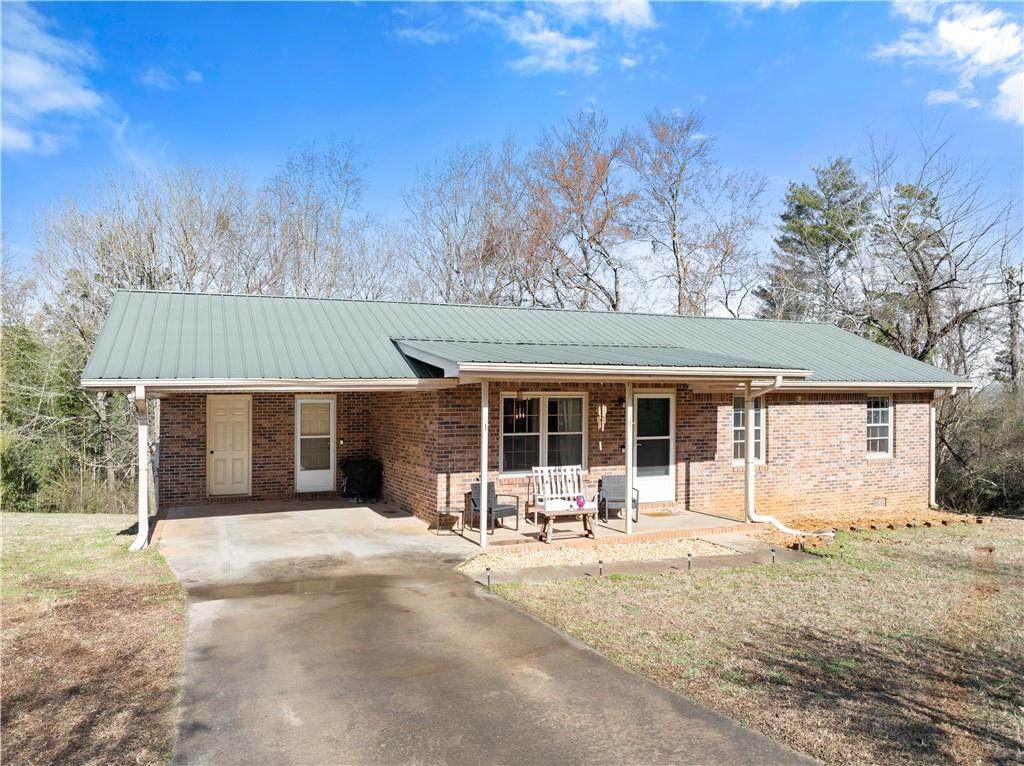 431 Clover Leaf Road - Photo 1