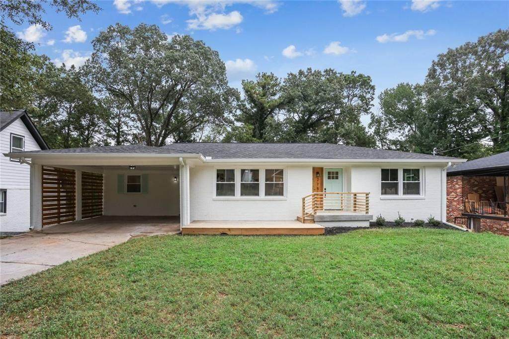 2152 Edgemore Drive - Photo 1