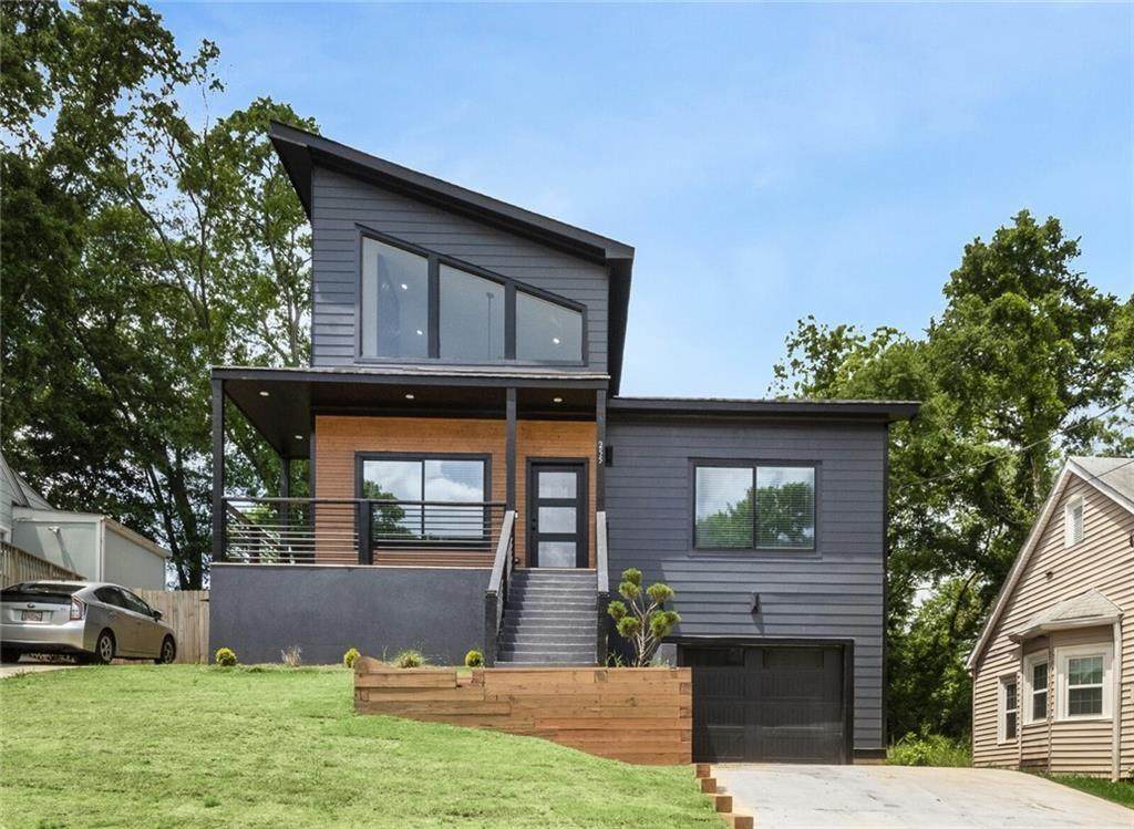 255 Mathewson Place - Photo 1