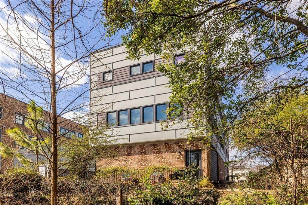 611 King Arnold Street - Photo 1