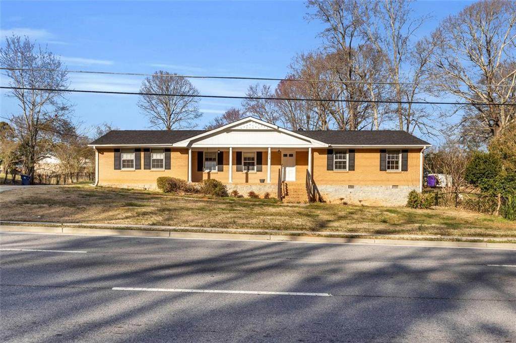 2338 Rockbridge Road - Photo 1