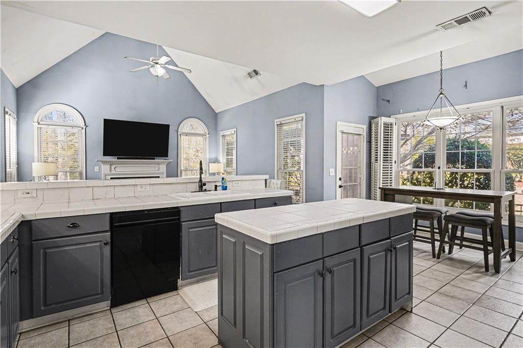 https://bt-photos.global.ssl.fastly.net/fmls/orig_boomver_1_7730105-2.jpg