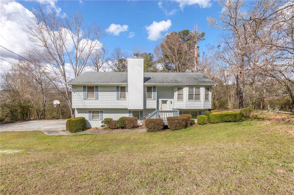 2203 Clarendon Court - Photo 1