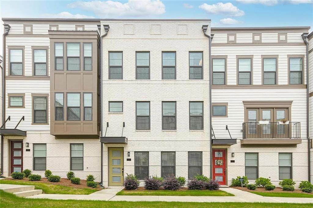 2048 Holtz Lane - Photo 1