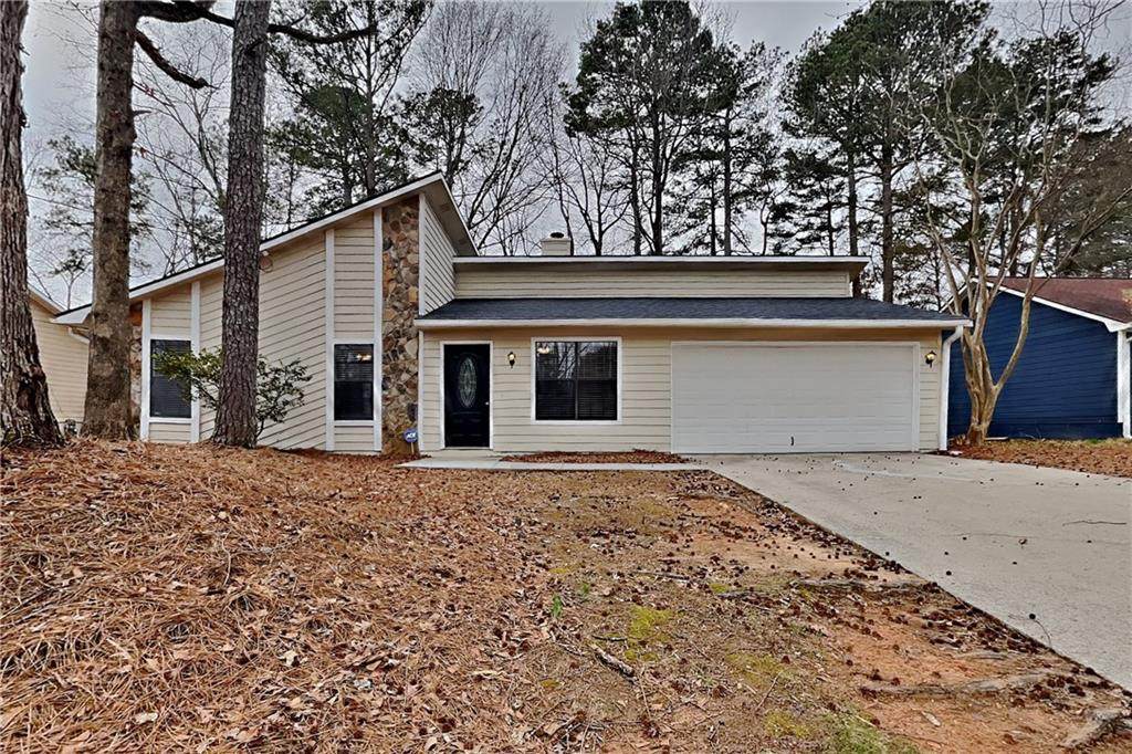 2760 Blarney Way - Photo 1