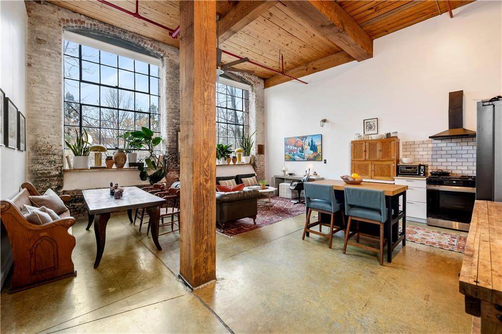 170 Boulevard - Photo 1