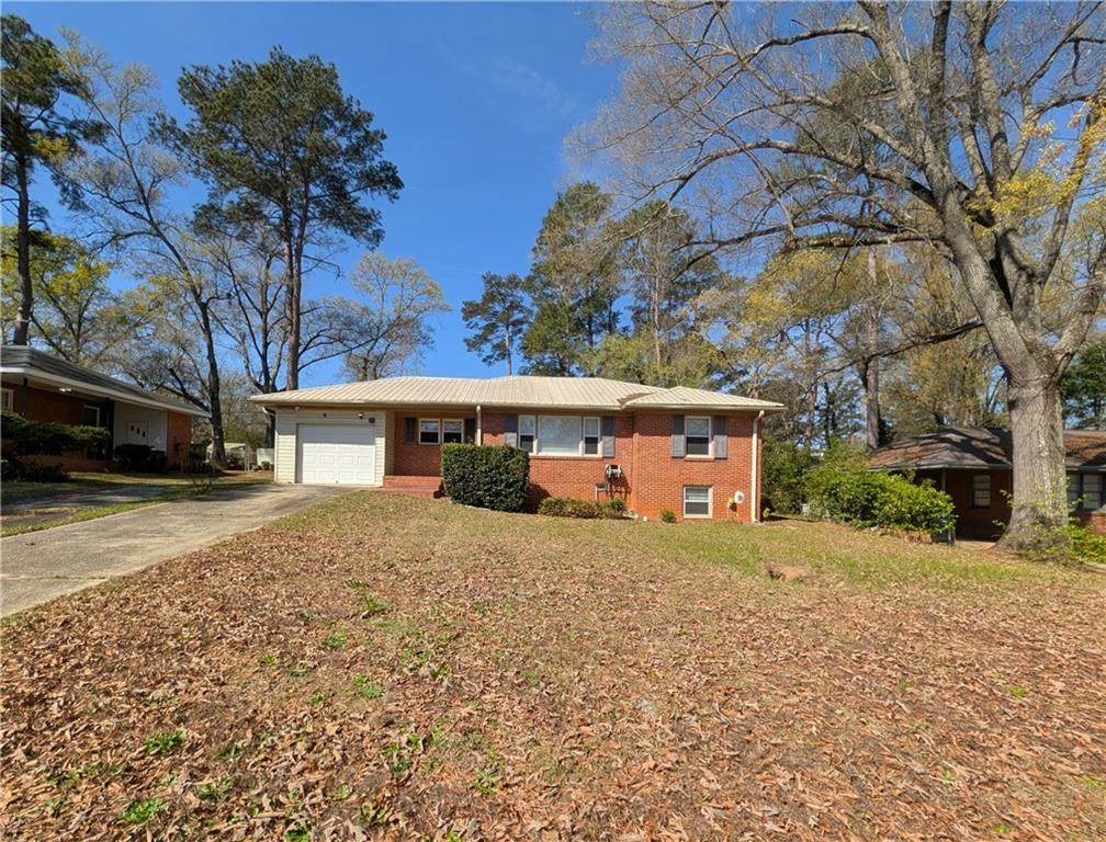 207 Kingsway Drive - Photo 1