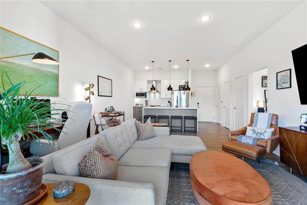 112 Rogers Street - Photo 1