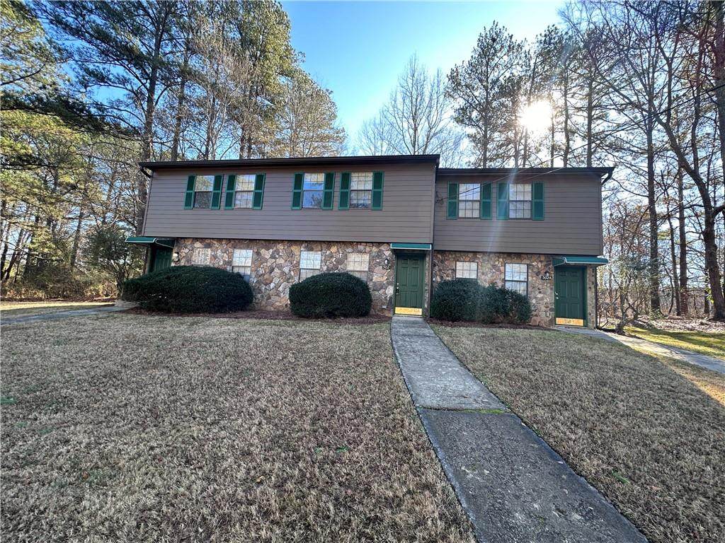 502 Oakwood Court - Photo 1