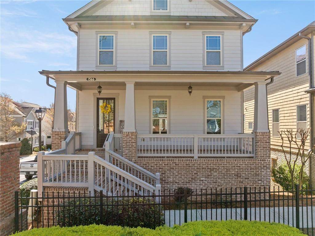 1566 Roswell Street - Photo 1