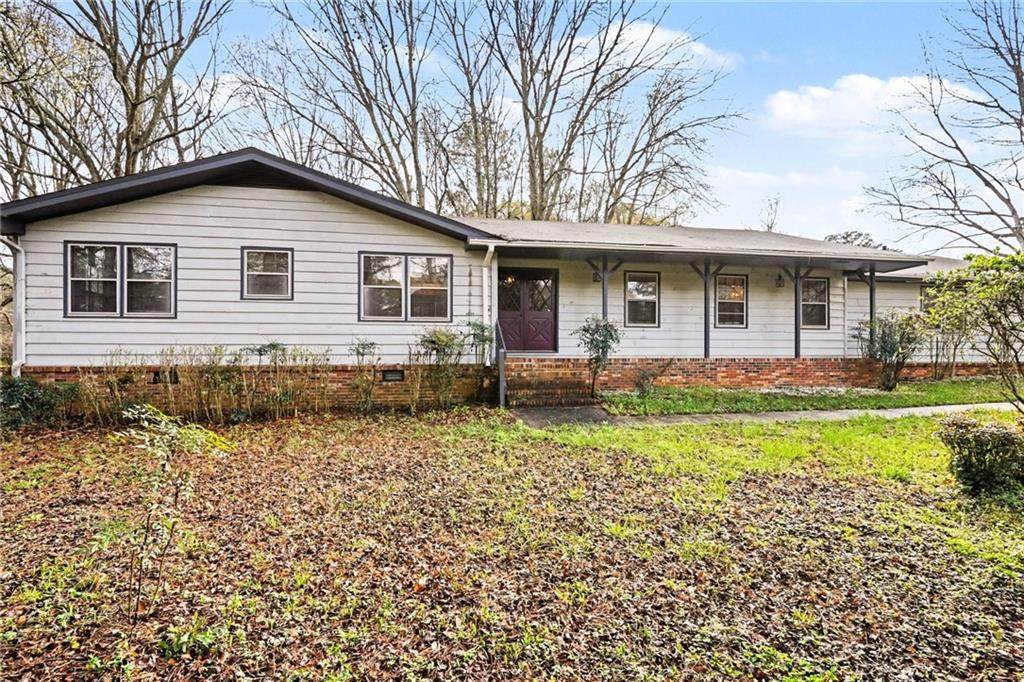 1590 Colonial South Drive - Photo 1