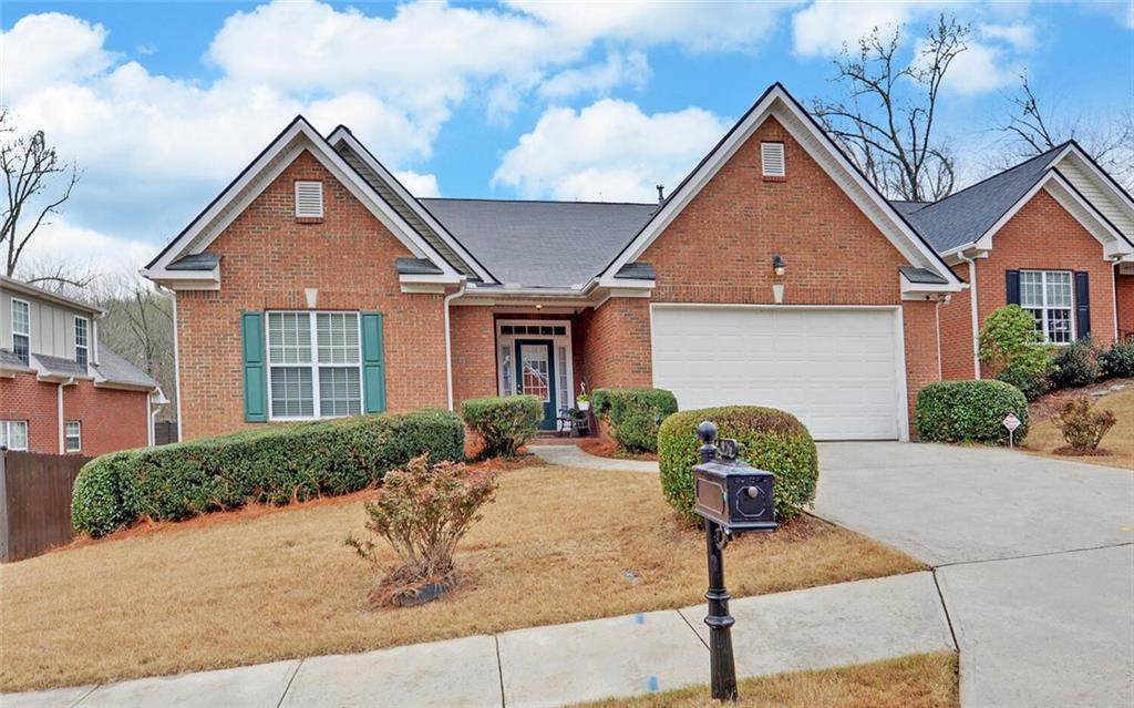 926 Brenau Point Drive - Photo 1