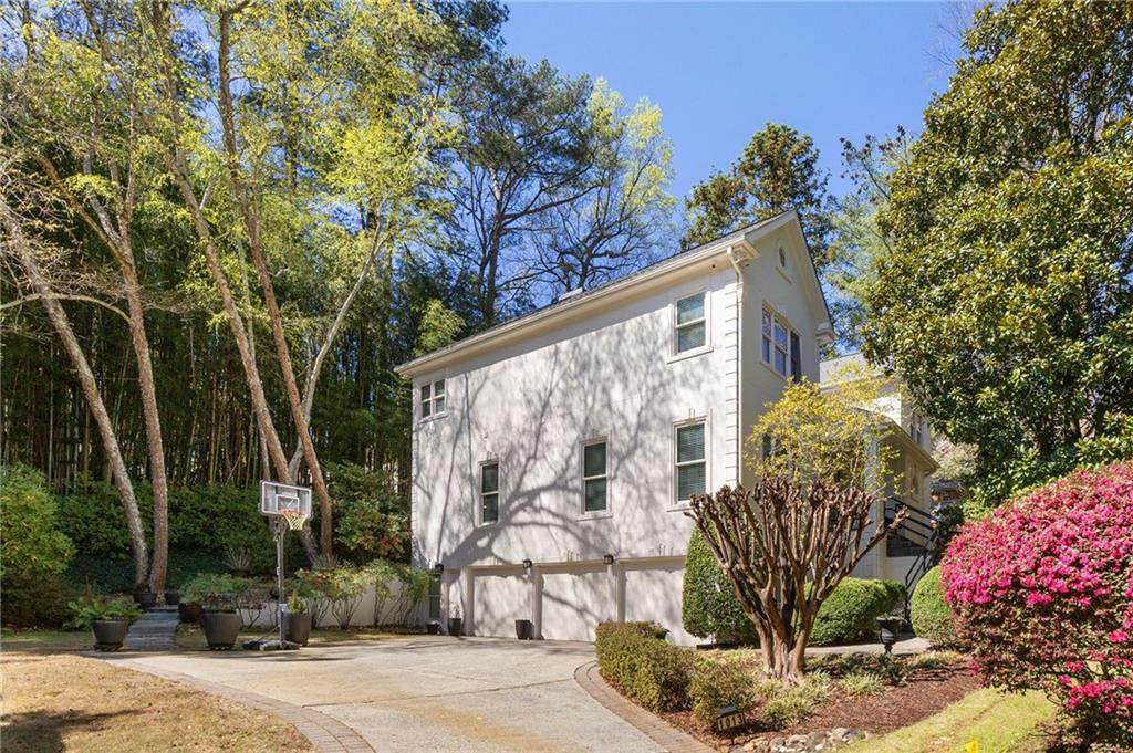 1013 Lenox Valley Drive - Photo 1