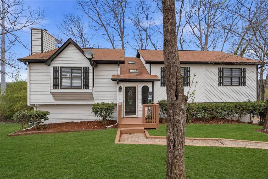 5720 Deerfield Place - Photo 1