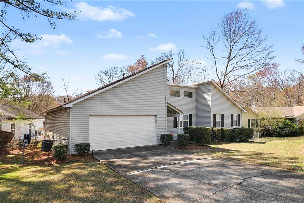 632 Woodknoll Court - Photo 1