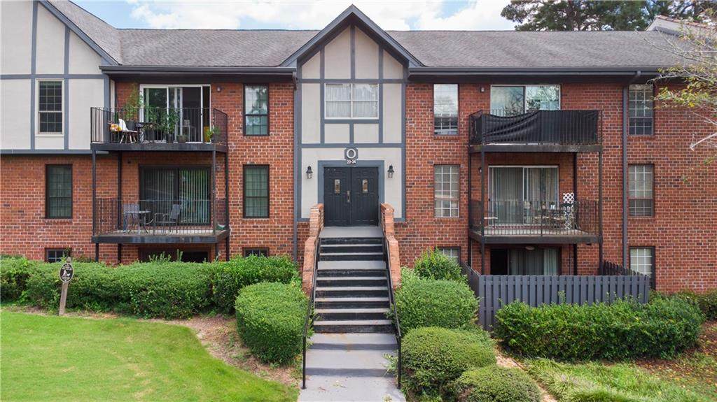 6851 Roswell Road - Photo 1