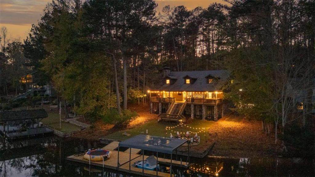 129 Broadwater Court - Photo 1