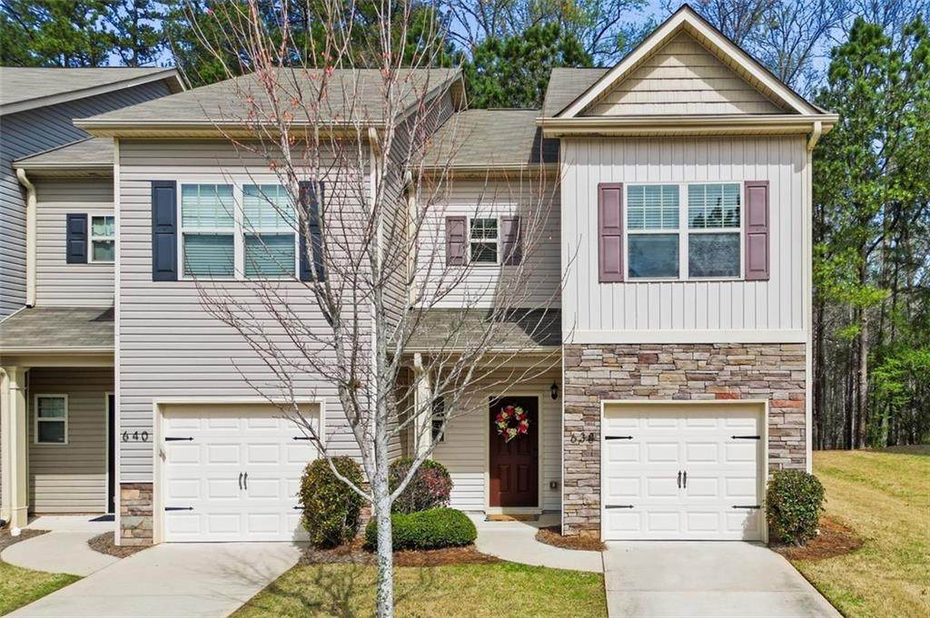 638 Oakside Place - Photo 1