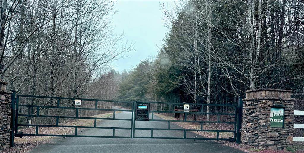 807 East Ridge Lane - Photo 1