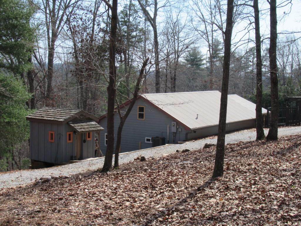 378 Laurel Circle - Photo 1