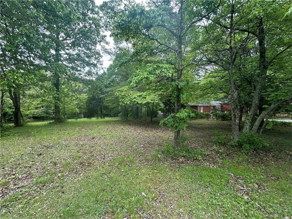 00 Oakcrest Drive - Photo 1