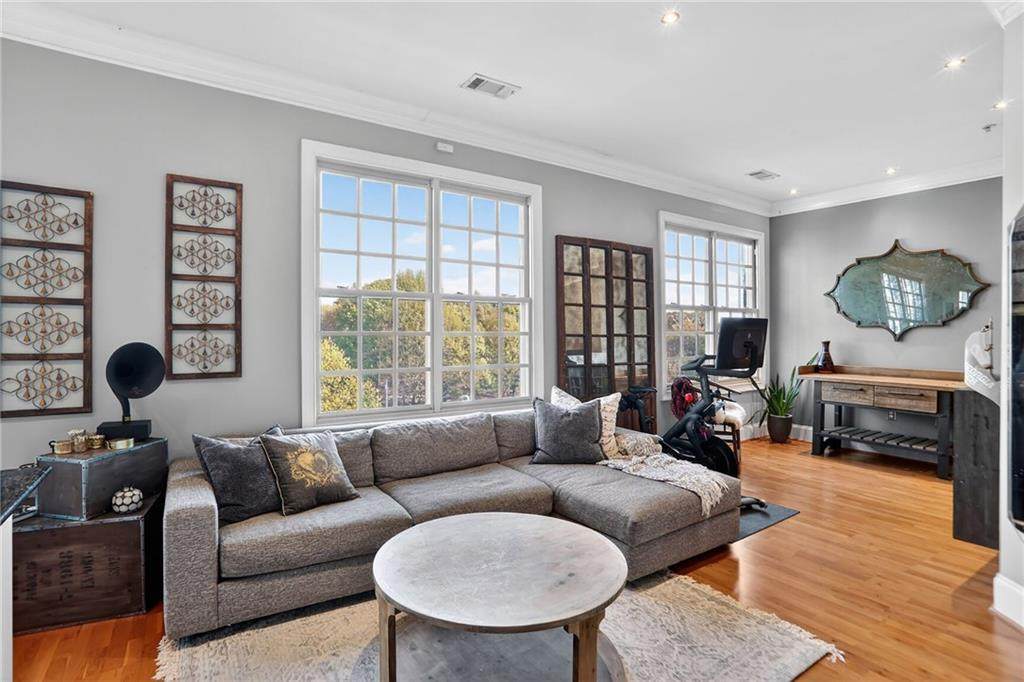 1055 Piedmont Avenue - Photo 1