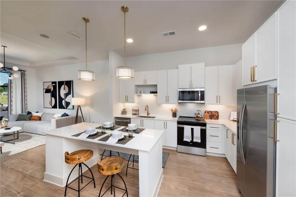 525 Sawnee Village Boulevard - Photo 1