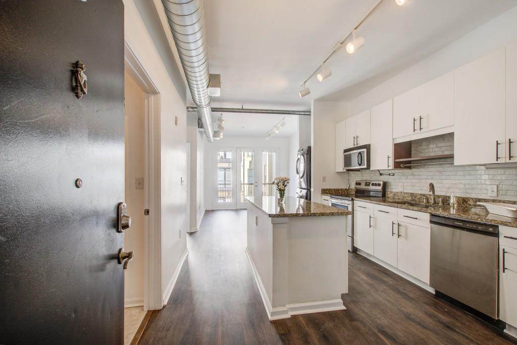 5300 Peachtree Road - Photo 1