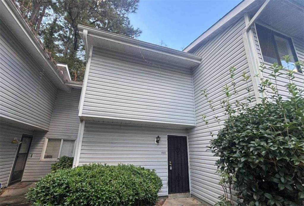 8569 Creekwood Way - Photo 1