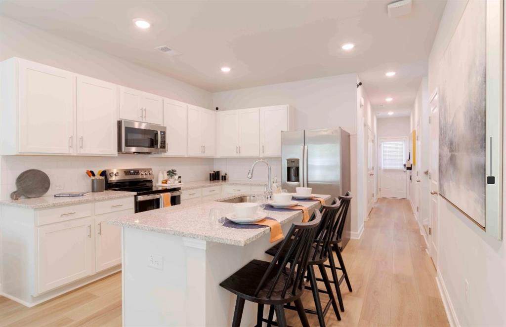 1151 Hunter Trail - Photo 1