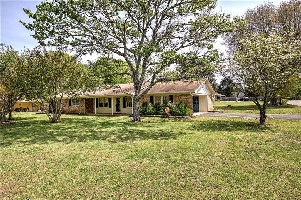 106 Tulip Way - Photo 1