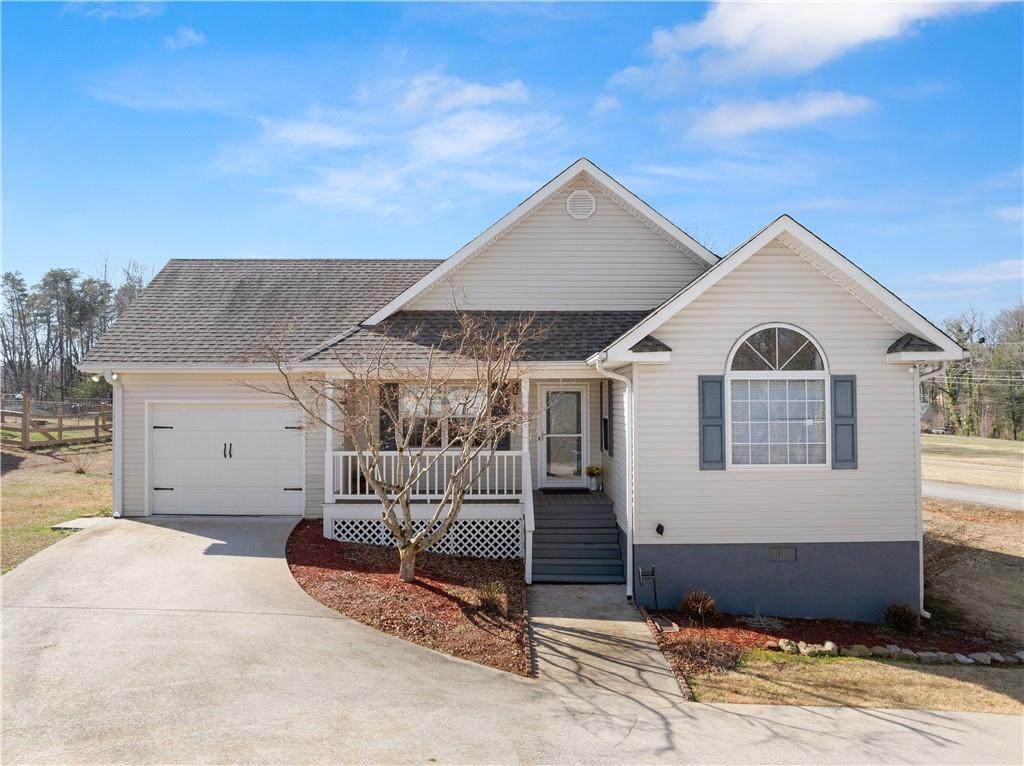 340 Old Clarksville Highway - Photo 1