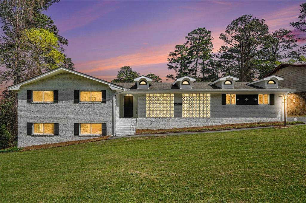 2500 Amalfi Drive - Photo 1