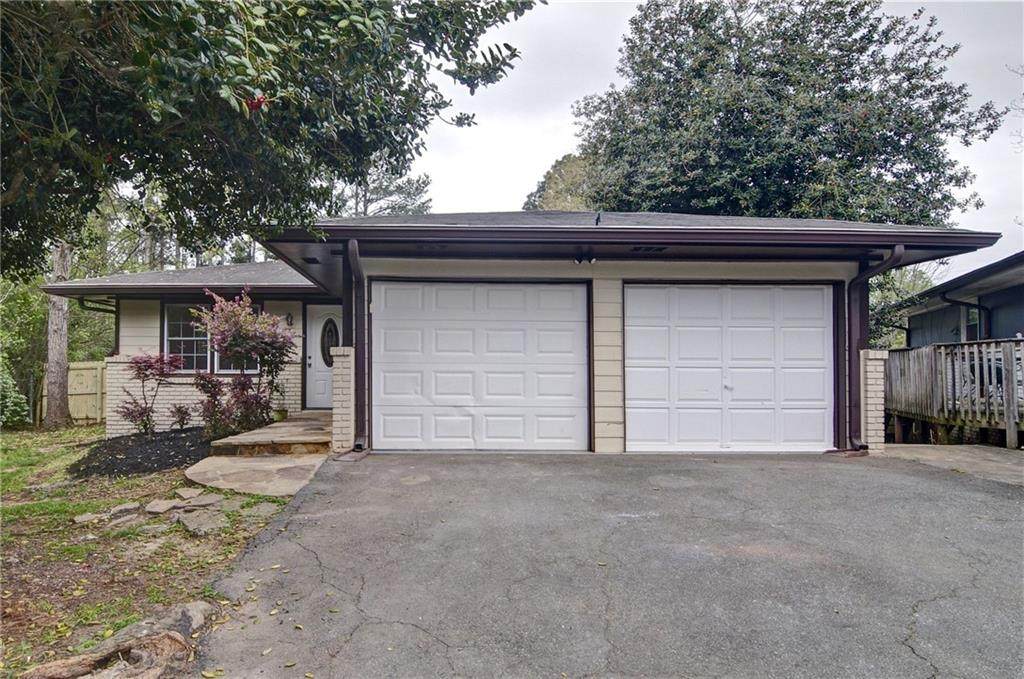 2890 Lakemont Place - Photo 1